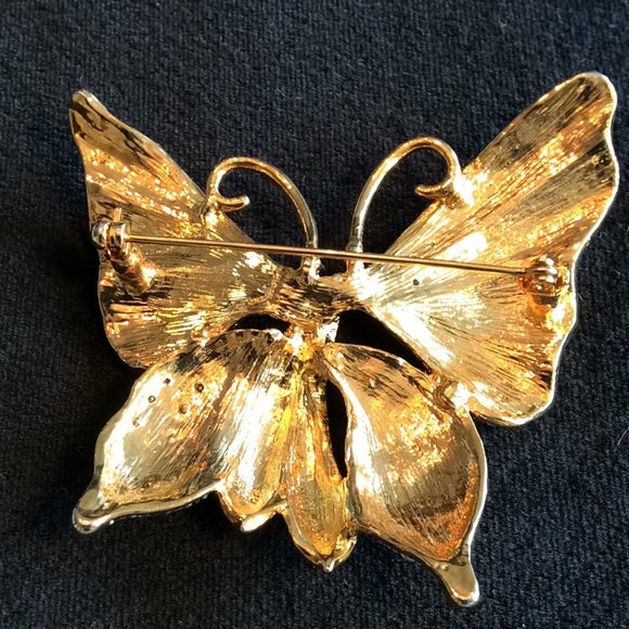 Clear Austrian Crystal Butterfly Brooch - Picture 3 of 4